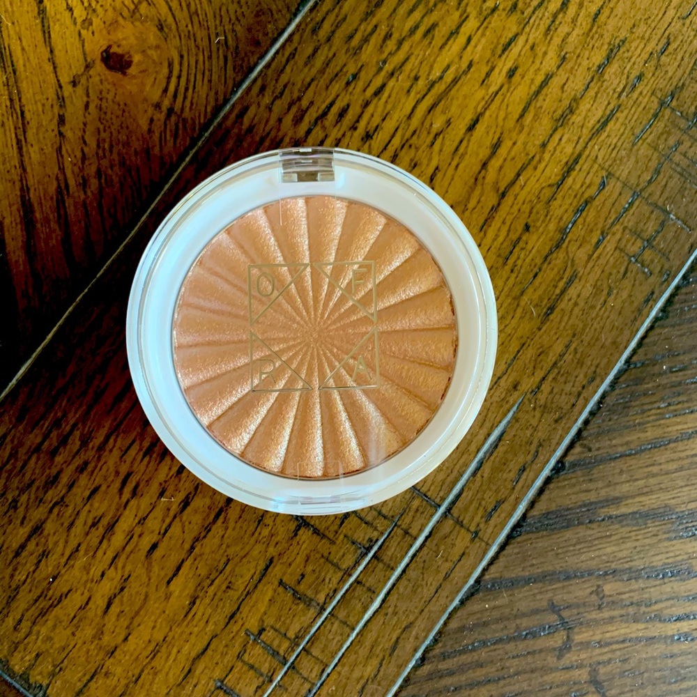 OFRA cosmetics Highlighter